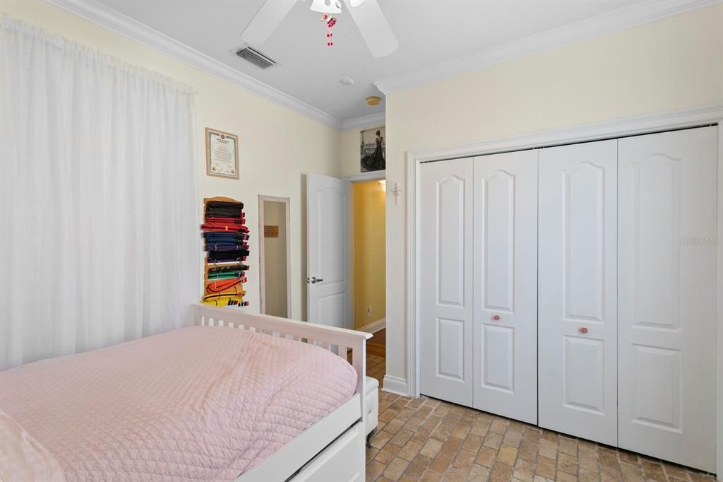 En Venta: $990,000 (5 camas, 5 baños, 3903 Pies cuadrados)