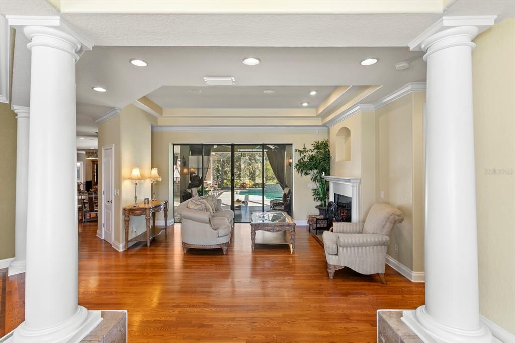 En Venta: $990,000 (5 camas, 5 baños, 3903 Pies cuadrados)