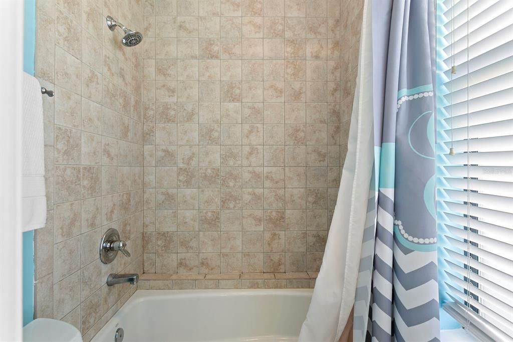 En Venta: $990,000 (5 camas, 5 baños, 3903 Pies cuadrados)