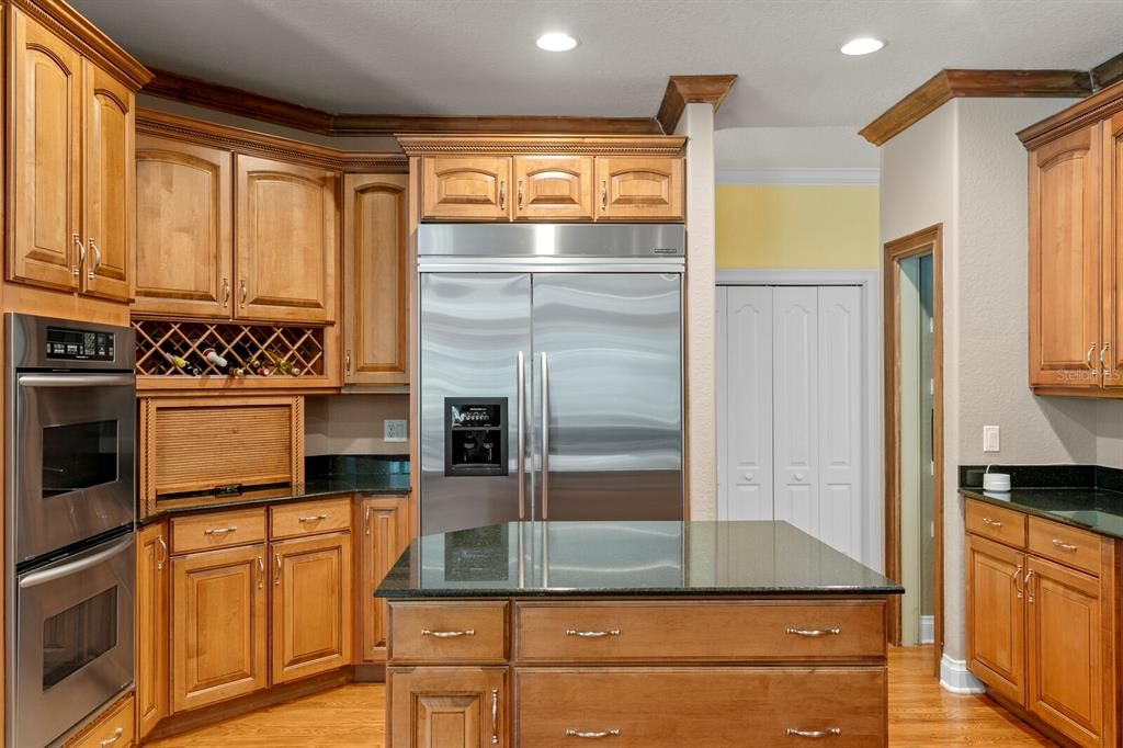 En Venta: $990,000 (5 camas, 5 baños, 3903 Pies cuadrados)