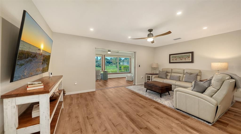 Active With Contract: $344,000 (2 beds, 2 baths, 1450 Square Feet)