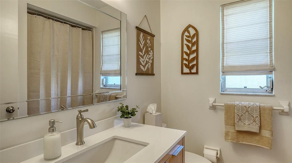 Active With Contract: $344,000 (2 beds, 2 baths, 1450 Square Feet)