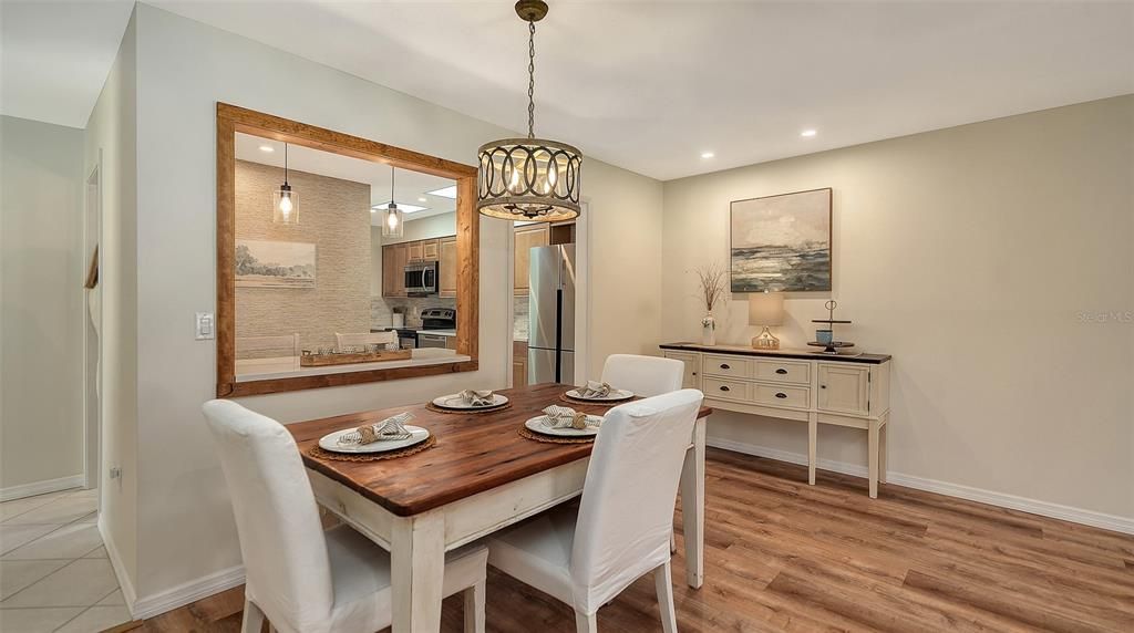 Active With Contract: $344,000 (2 beds, 2 baths, 1450 Square Feet)