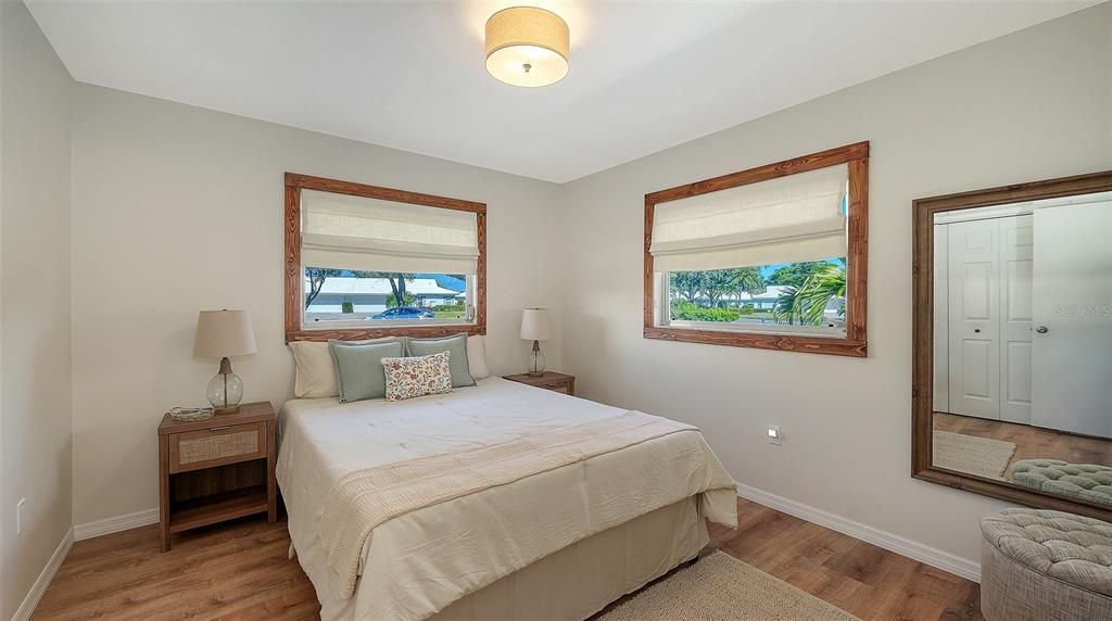 Active With Contract: $344,000 (2 beds, 2 baths, 1450 Square Feet)