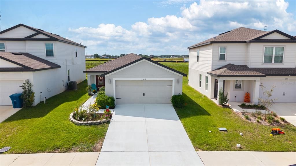 For Sale: $298,000 (3 beds, 2 baths, 1452 Square Feet)