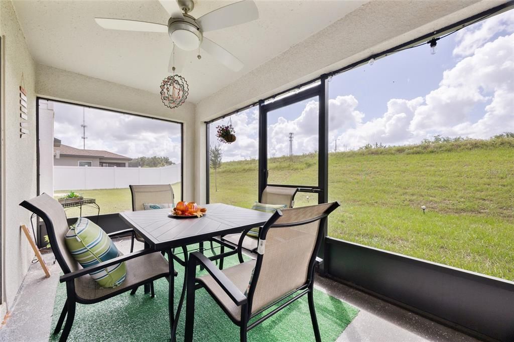 For Sale: $298,000 (3 beds, 2 baths, 1452 Square Feet)