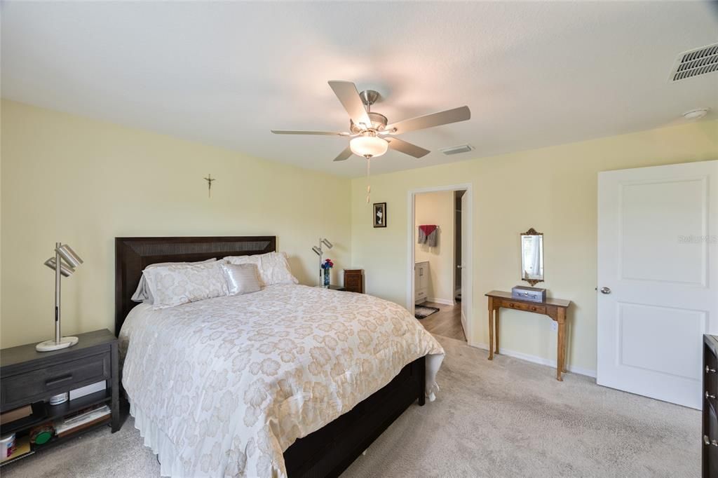 For Sale: $298,000 (3 beds, 2 baths, 1452 Square Feet)