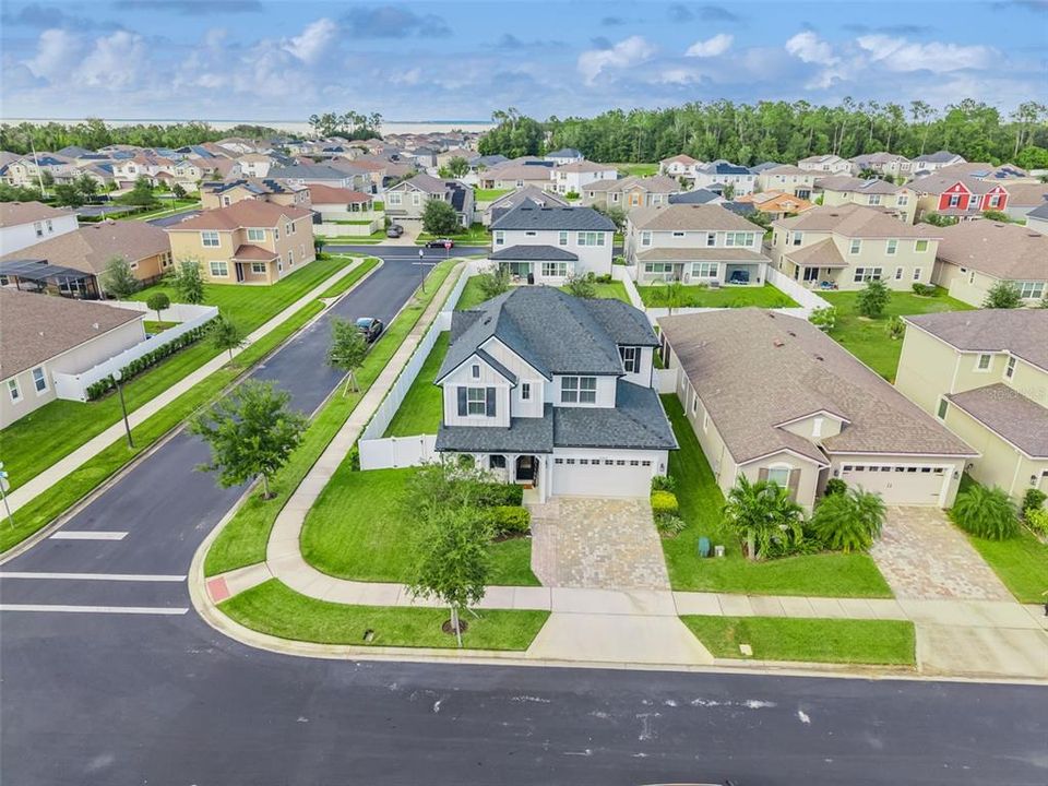 合同活跃: $509,900 (4 贝兹, 2 浴室, 2182 平方英尺)