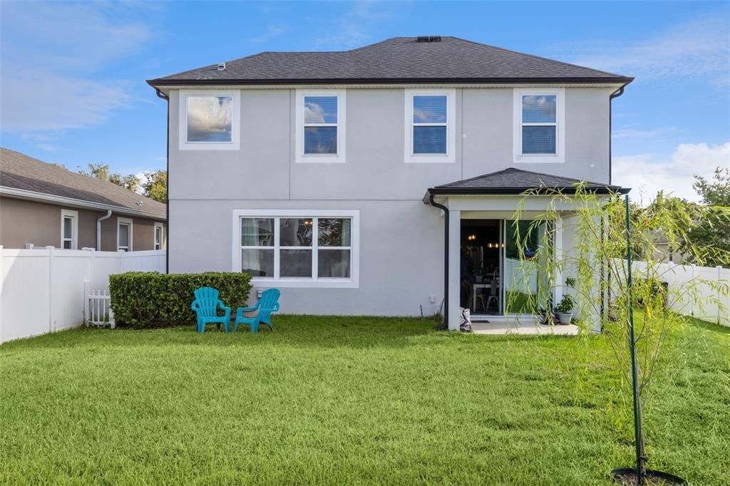 合同活跃: $509,900 (4 贝兹, 2 浴室, 2182 平方英尺)