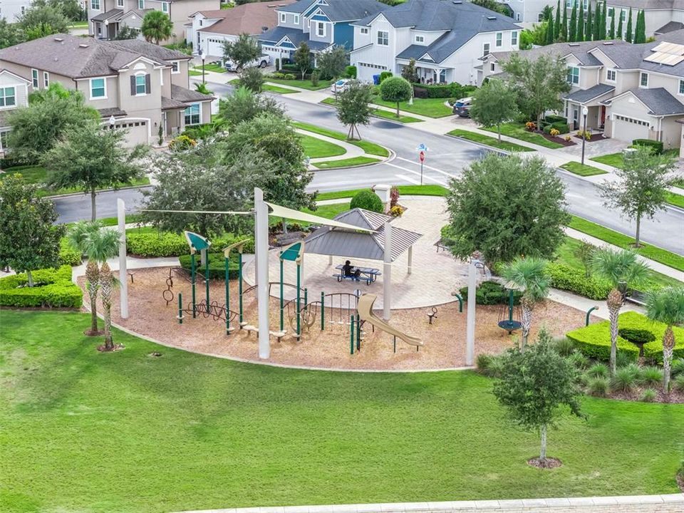 合同活跃: $509,900 (4 贝兹, 2 浴室, 2182 平方英尺)