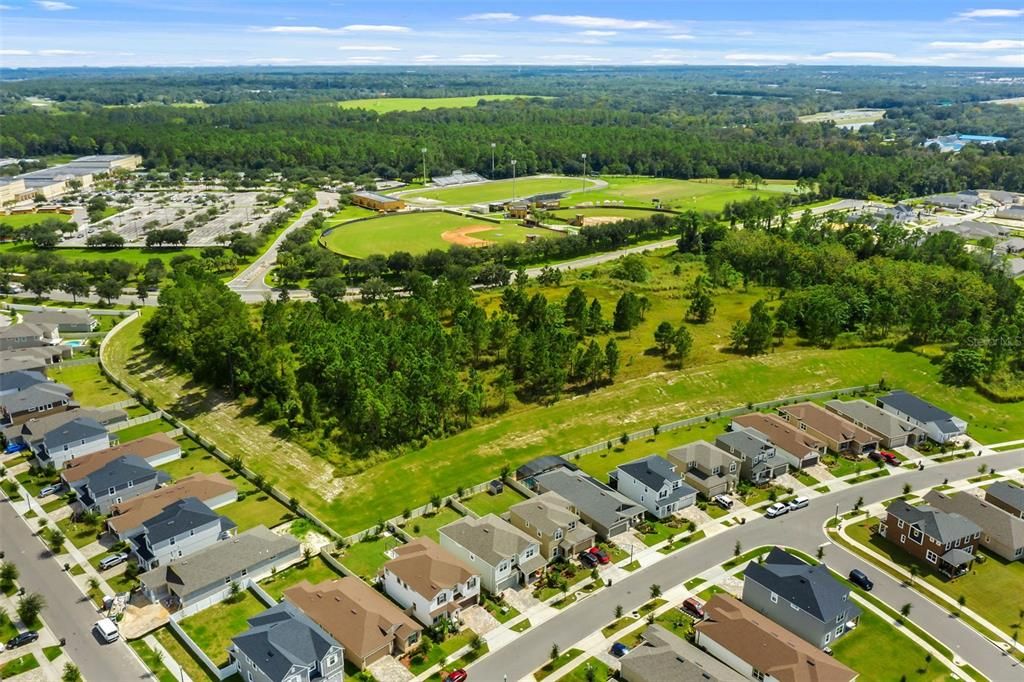 合同活跃: $509,900 (4 贝兹, 2 浴室, 2182 平方英尺)