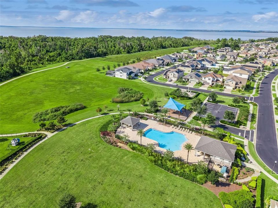 合同活跃: $509,900 (4 贝兹, 2 浴室, 2182 平方英尺)