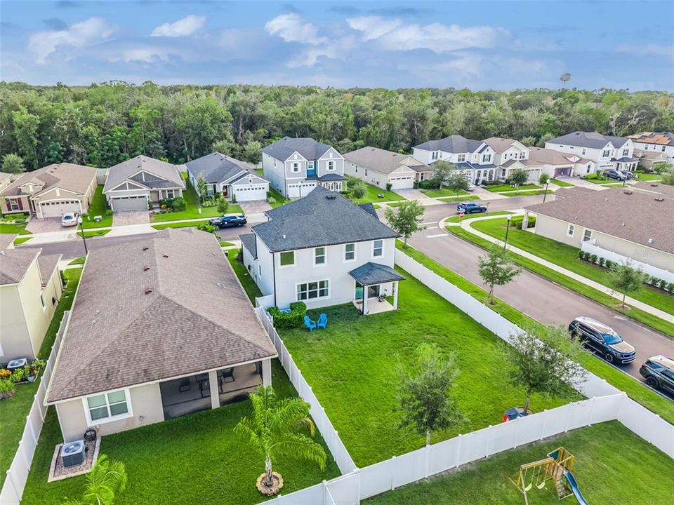 合同活跃: $509,900 (4 贝兹, 2 浴室, 2182 平方英尺)