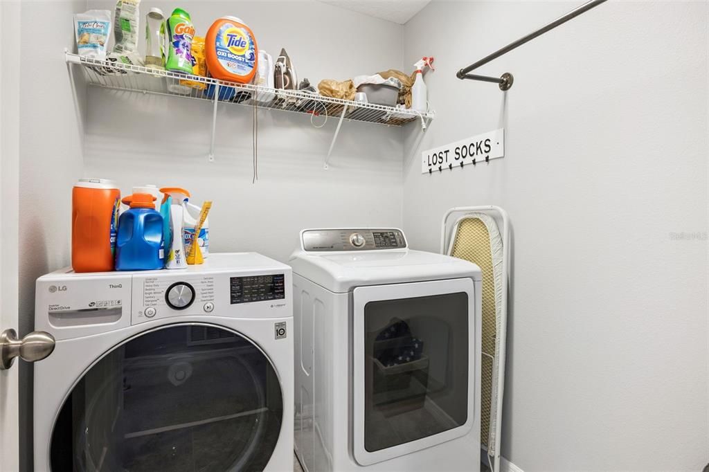 合同活跃: $509,900 (4 贝兹, 2 浴室, 2182 平方英尺)