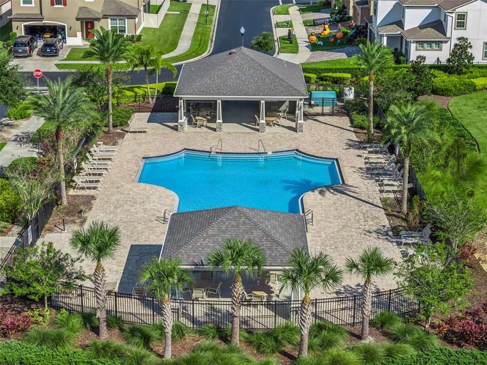 合同活跃: $509,900 (4 贝兹, 2 浴室, 2182 平方英尺)