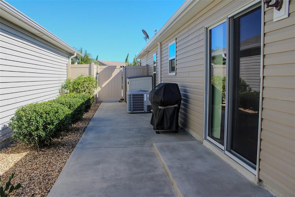 For Sale: $364,900 (3 beds, 2 baths, 1409 Square Feet)