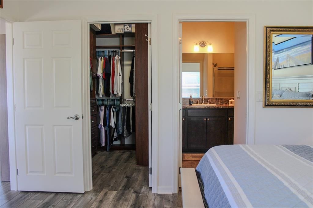 For Sale: $364,900 (3 beds, 2 baths, 1409 Square Feet)