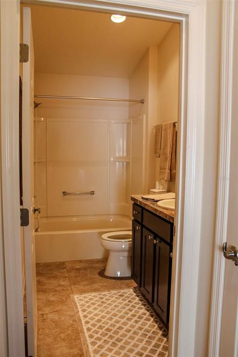 For Sale: $364,900 (3 beds, 2 baths, 1409 Square Feet)