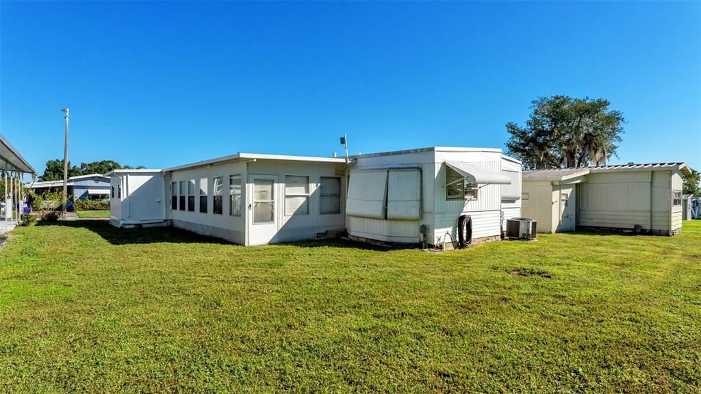 На продажу: $130,000 (2 спален, 1 ванн, 1178 Квадратных фут)