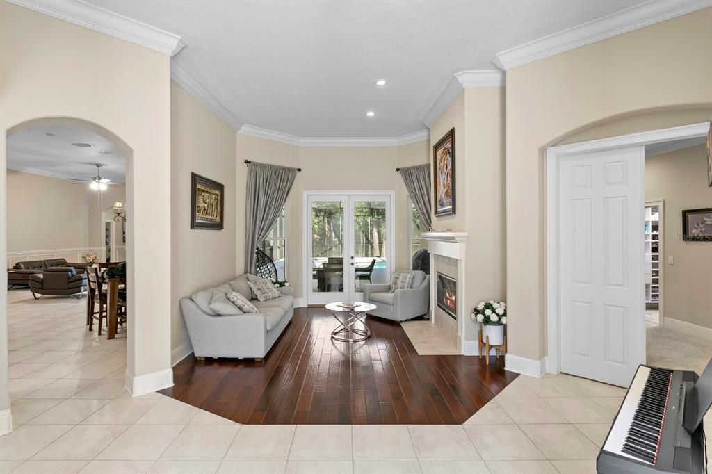 待售: $1,400,000 (5 贝兹, 5 浴室, 4618 平方英尺)