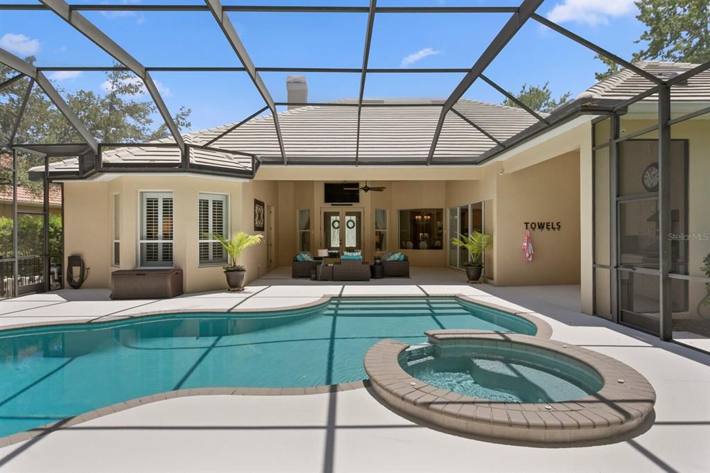 待售: $1,400,000 (5 贝兹, 5 浴室, 4618 平方英尺)