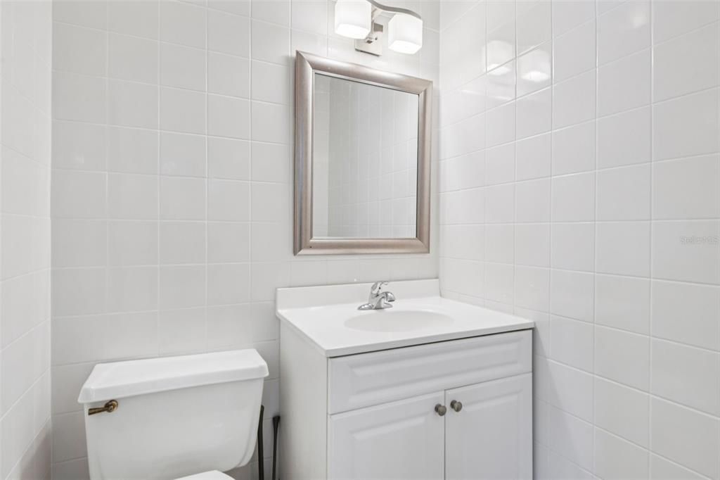 Active With Contract: $325,000 (0 beds, 0 baths, 1192 Square Feet)