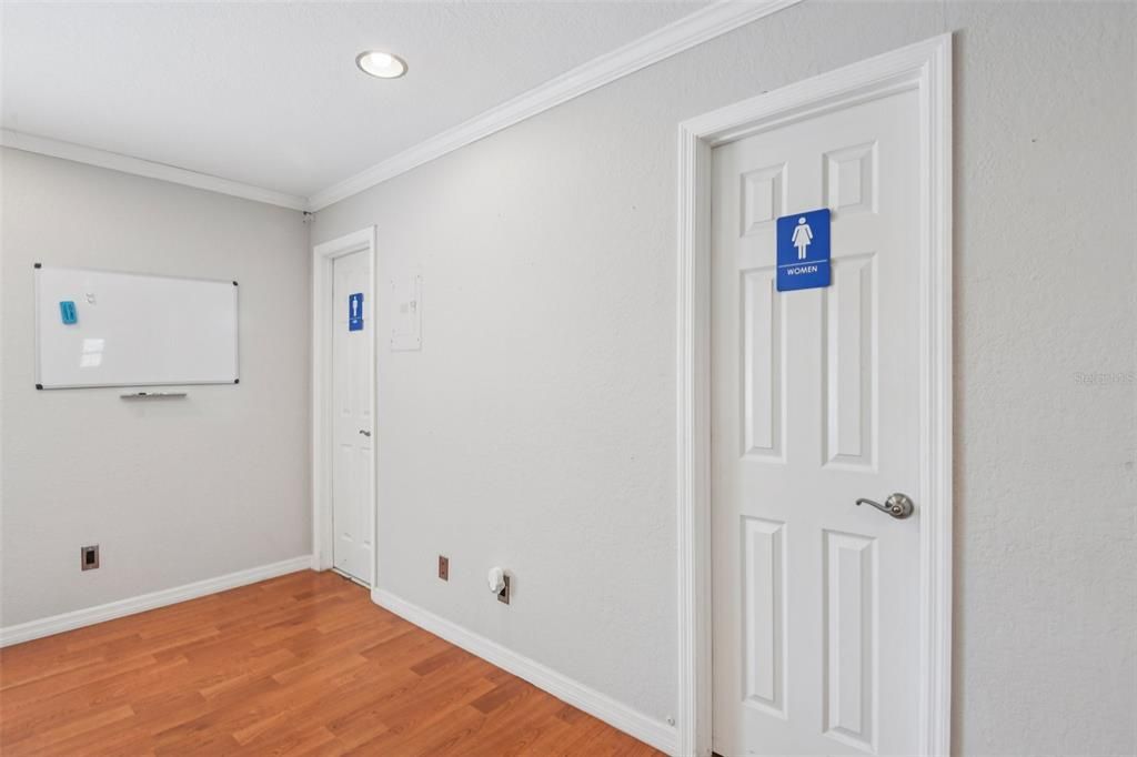 Active With Contract: $325,000 (0 beds, 0 baths, 1192 Square Feet)