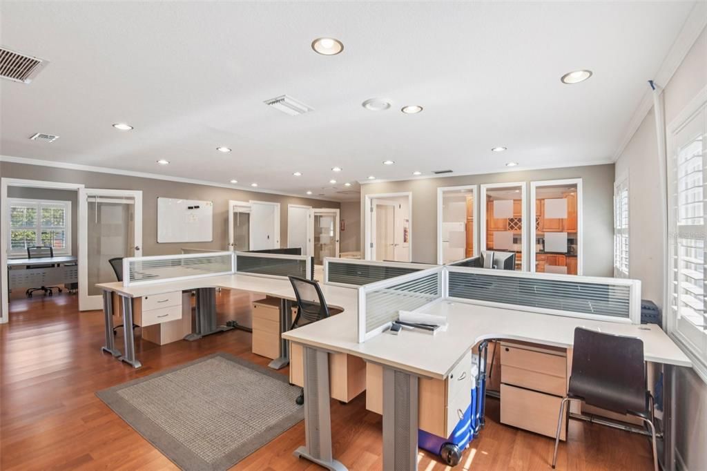 Active With Contract: $325,000 (0 beds, 0 baths, 1192 Square Feet)