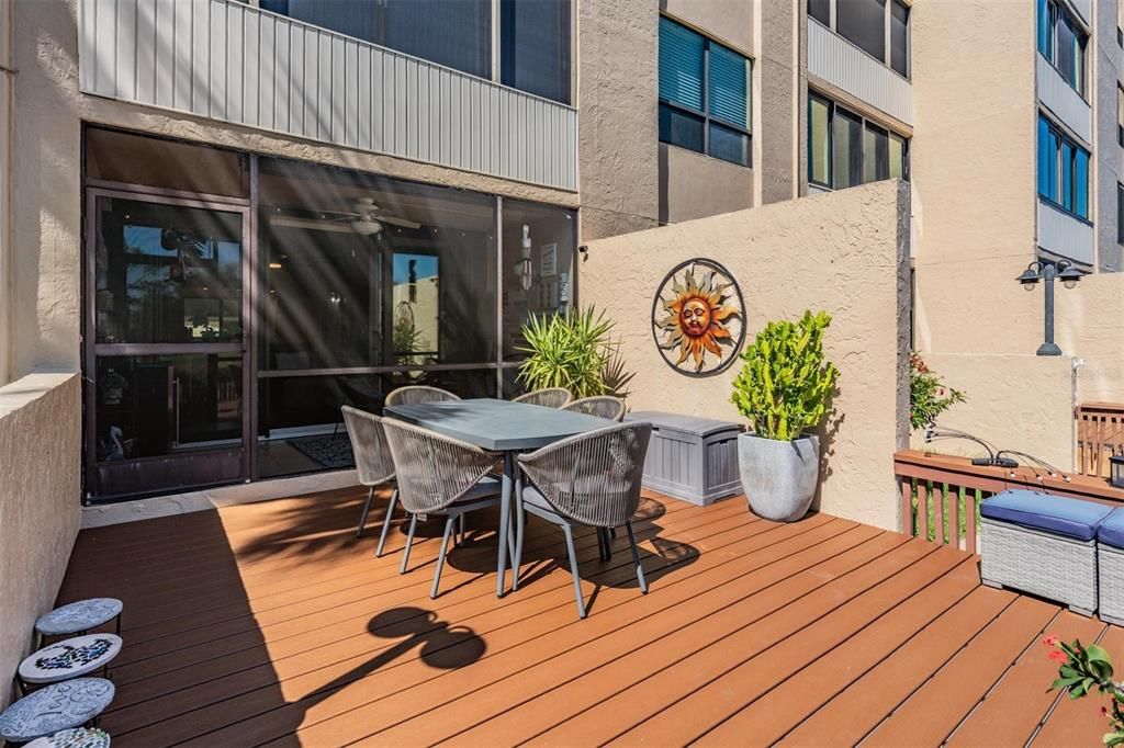 待售: $329,000 (2 贝兹, 2 浴室, 1050 平方英尺)