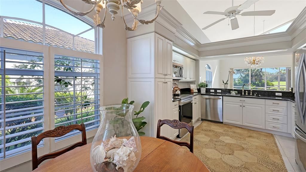 На продажу: $637,000 (2 спален, 2 ванн, 2265 Квадратных фут)