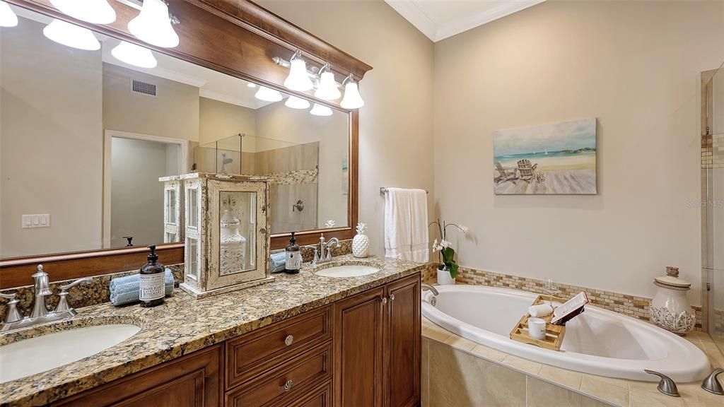 На продажу: $637,000 (2 спален, 2 ванн, 2265 Квадратных фут)