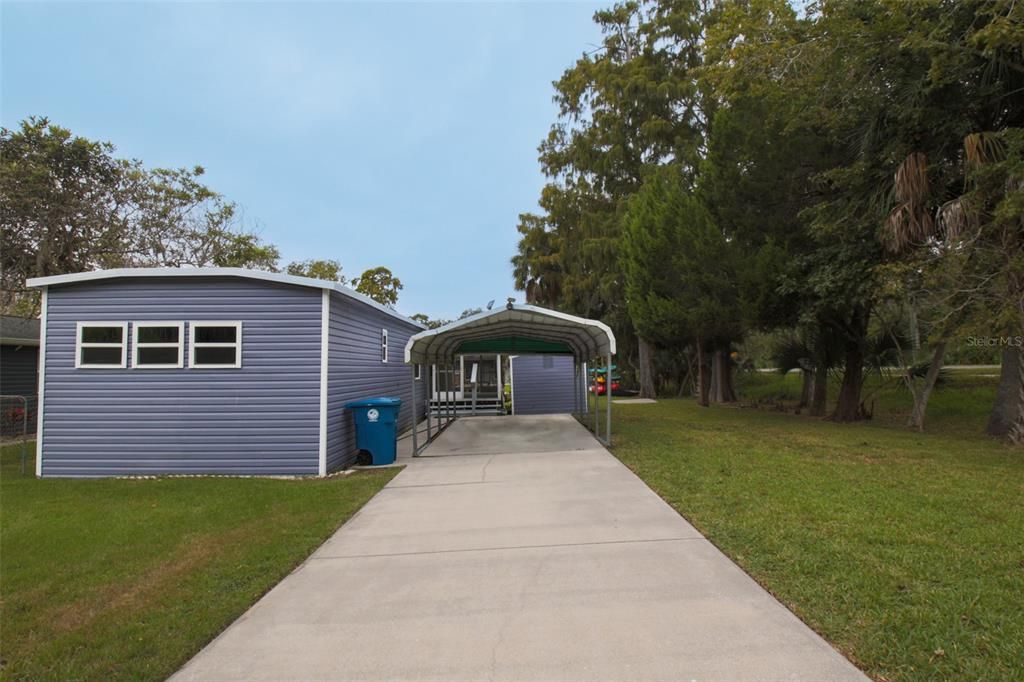 合同活跃: $335,000 (2 贝兹, 1 浴室, 784 平方英尺)