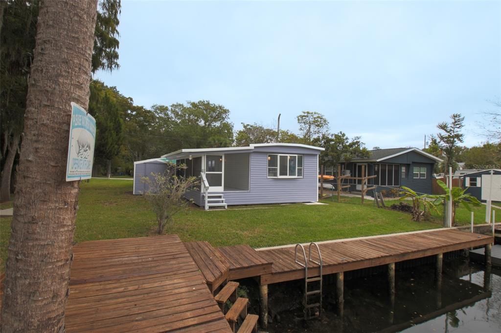 合同活跃: $335,000 (2 贝兹, 1 浴室, 784 平方英尺)