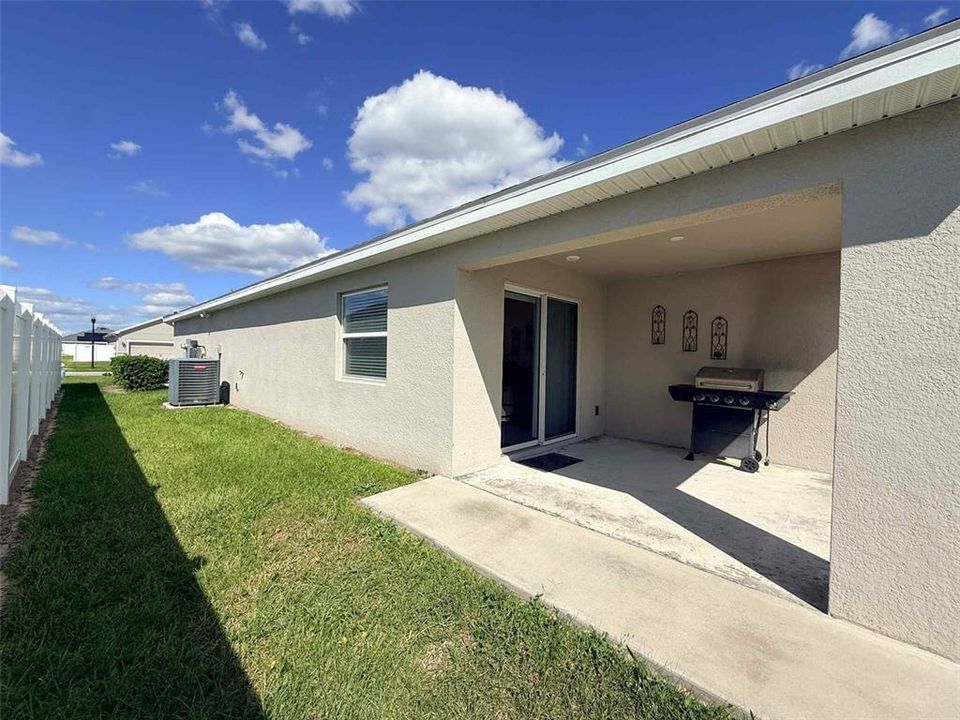 En Venta: $345,000 (4 camas, 2 baños, 1819 Pies cuadrados)