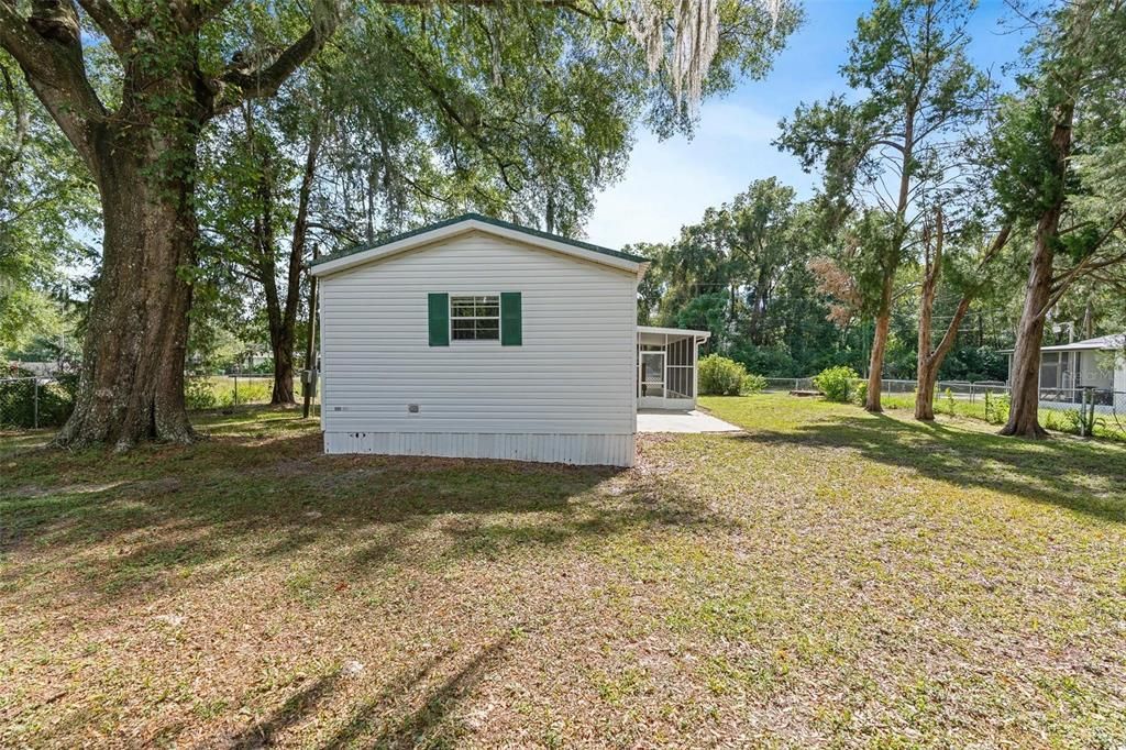 Active With Contract: $149,998 (2 beds, 2 baths, 1056 Square Feet)