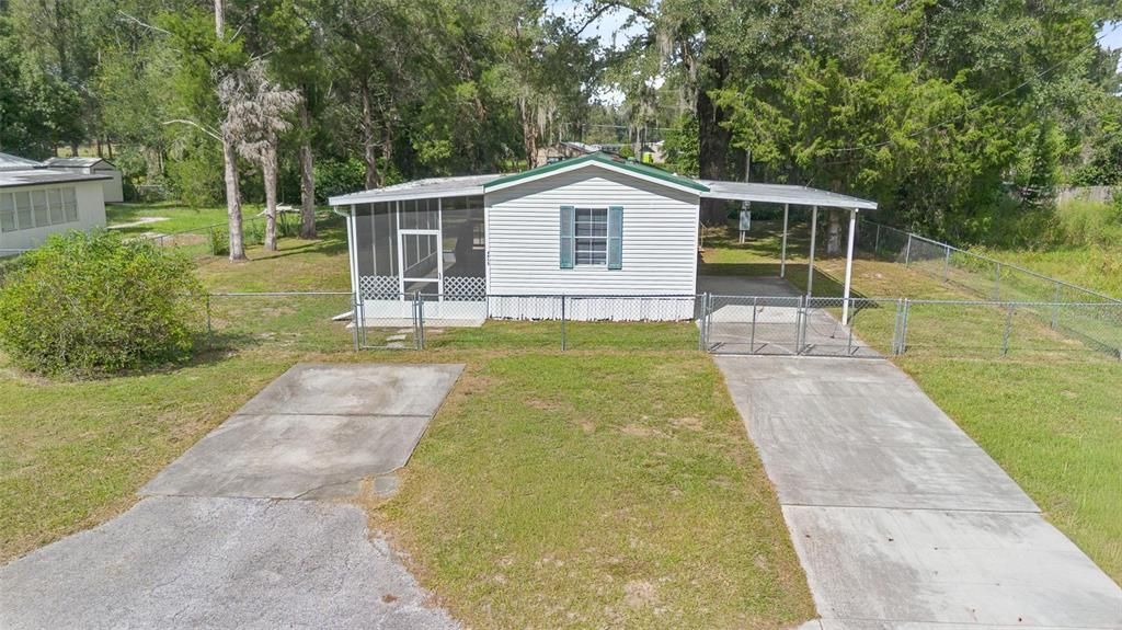 Active With Contract: $149,998 (2 beds, 2 baths, 1056 Square Feet)