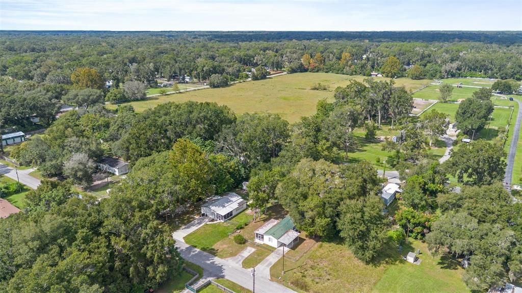 Active With Contract: $149,998 (2 beds, 2 baths, 1056 Square Feet)