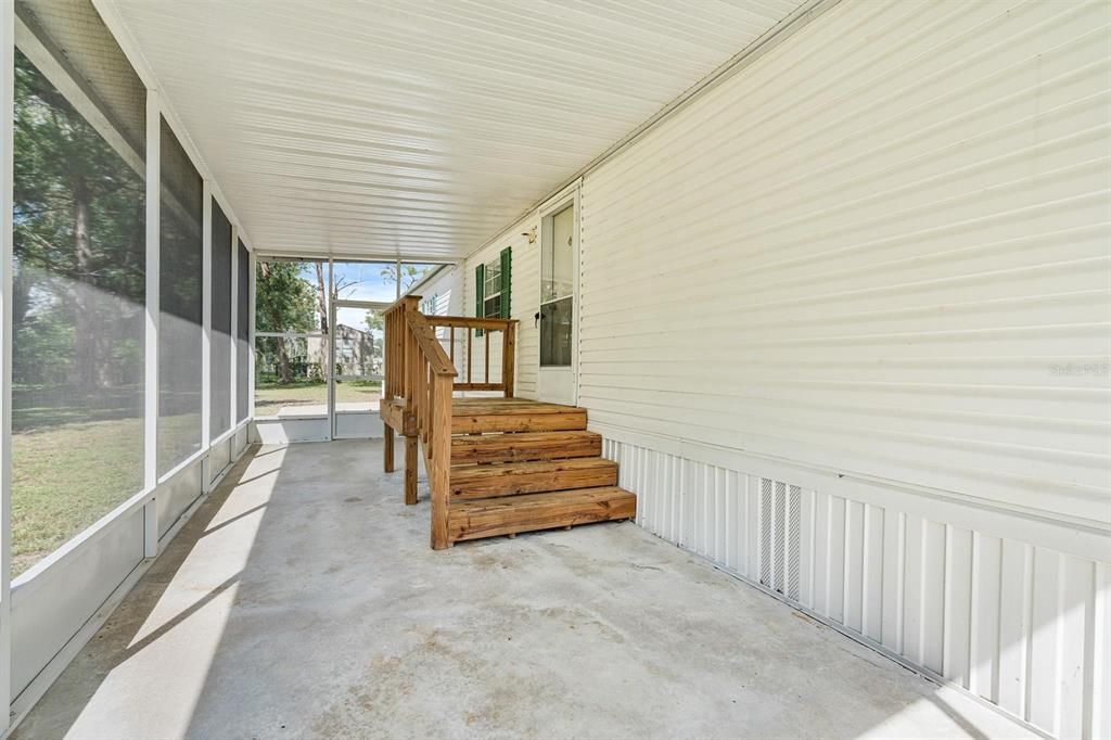 Active With Contract: $149,998 (2 beds, 2 baths, 1056 Square Feet)