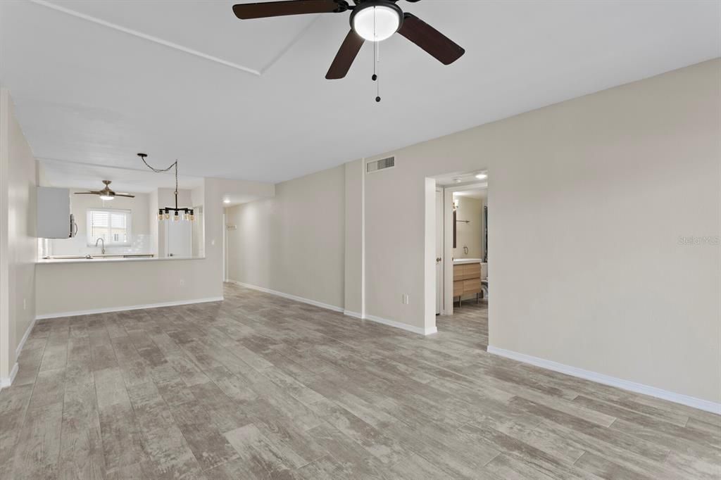 For Rent: $2,500 (1 beds, 1 baths, 750 Square Feet)