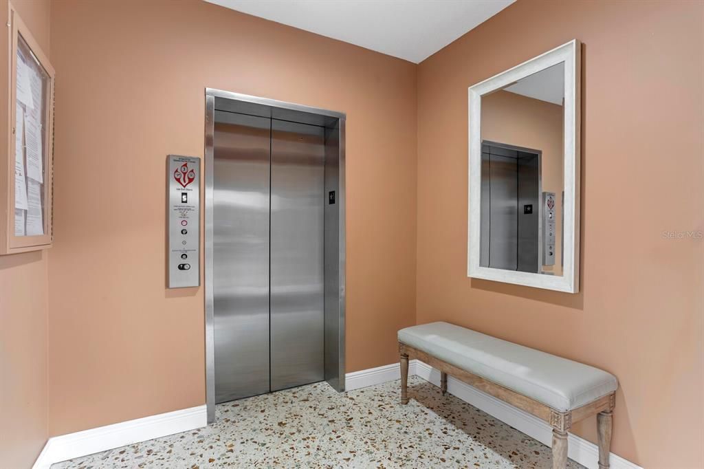 For Rent: $2,500 (1 beds, 1 baths, 750 Square Feet)