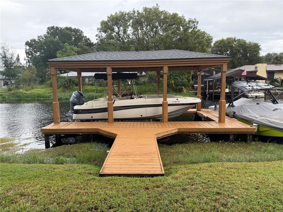 Active With Contract: $3,600 (3 beds, 2 baths, 2189 Square Feet)