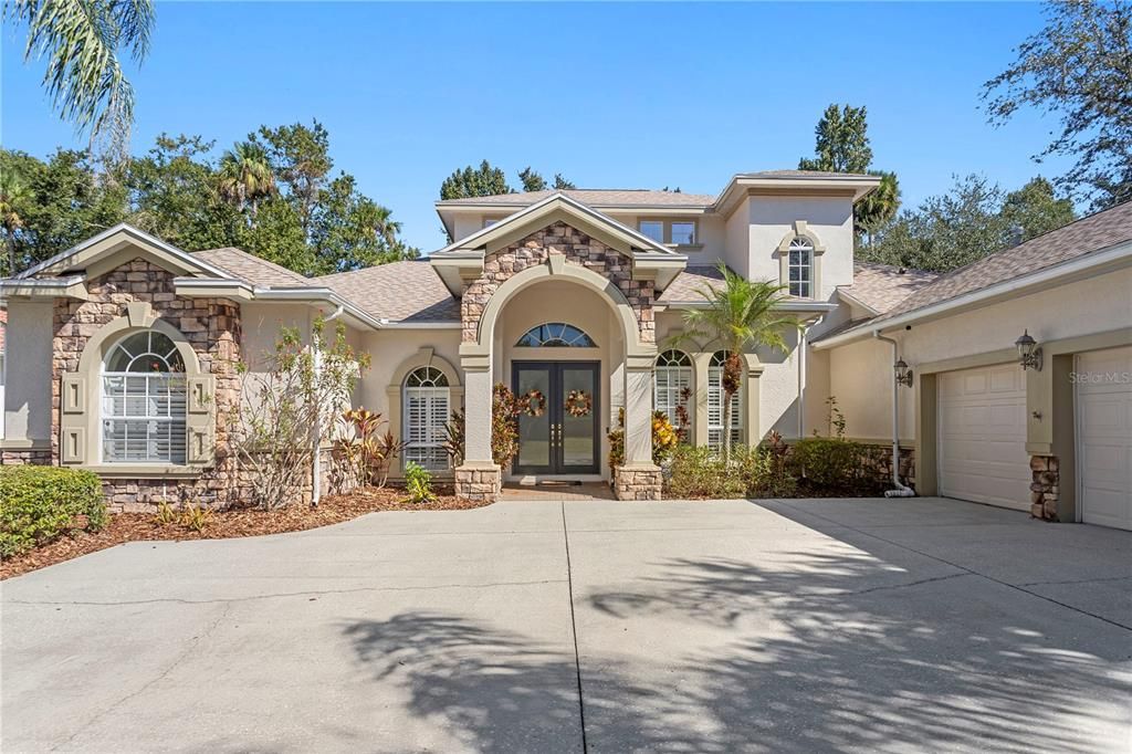 En Venta: $1,089,000 (4 camas, 3 baños, 3610 Pies cuadrados)