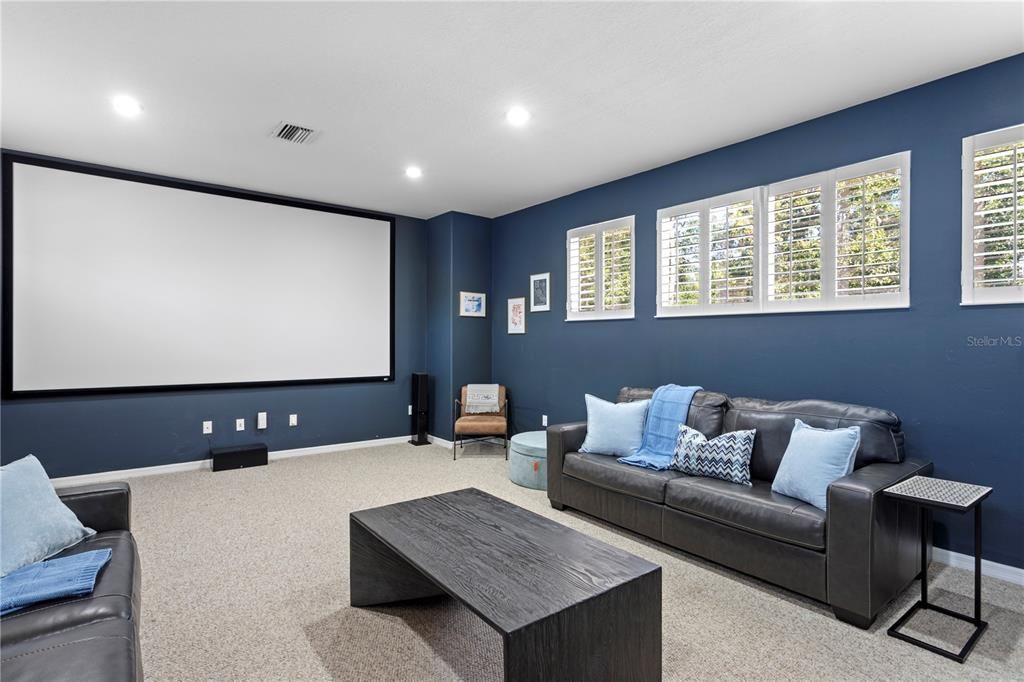 En Venta: $1,089,000 (4 camas, 3 baños, 3610 Pies cuadrados)