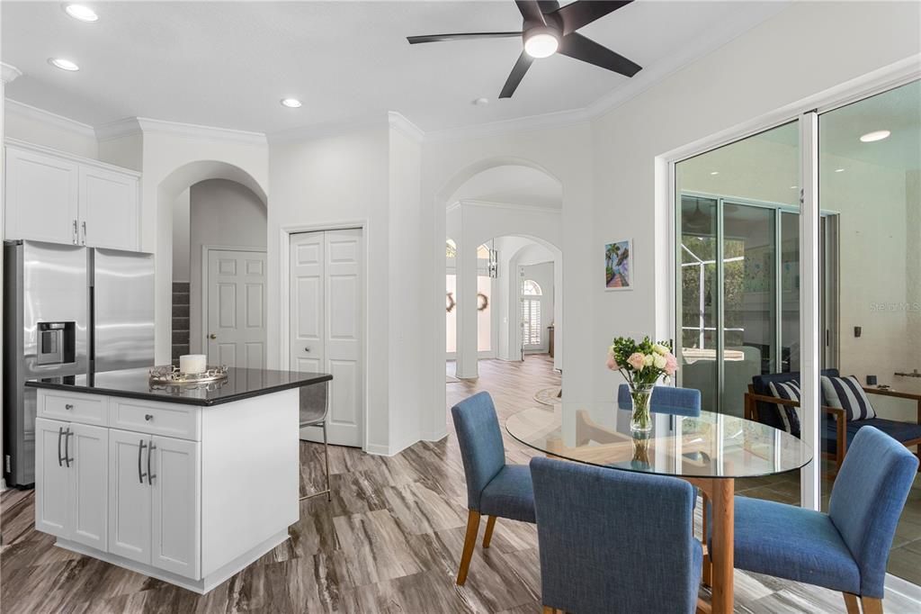 En Venta: $1,089,000 (4 camas, 3 baños, 3610 Pies cuadrados)