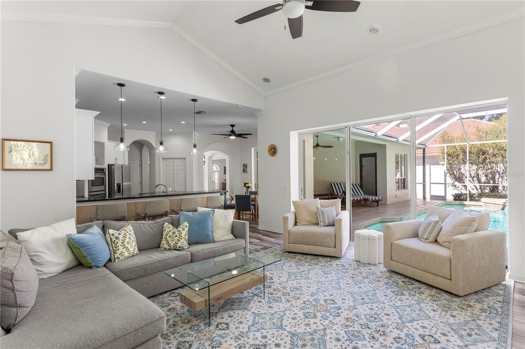 En Venta: $1,089,000 (4 camas, 3 baños, 3610 Pies cuadrados)