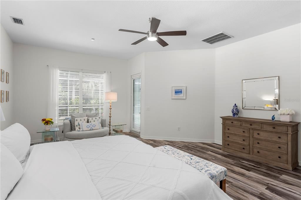 En Venta: $1,089,000 (4 camas, 3 baños, 3610 Pies cuadrados)