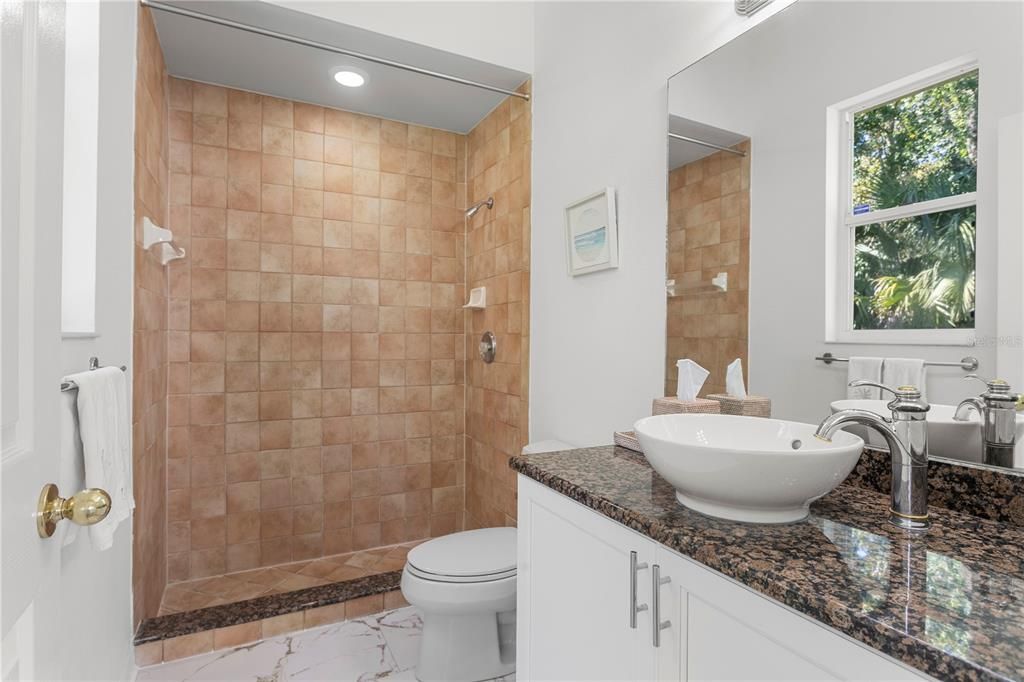 En Venta: $1,089,000 (4 camas, 3 baños, 3610 Pies cuadrados)