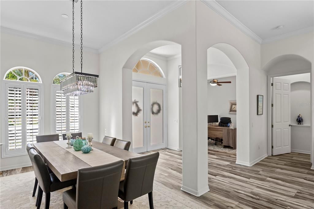 En Venta: $1,089,000 (4 camas, 3 baños, 3610 Pies cuadrados)