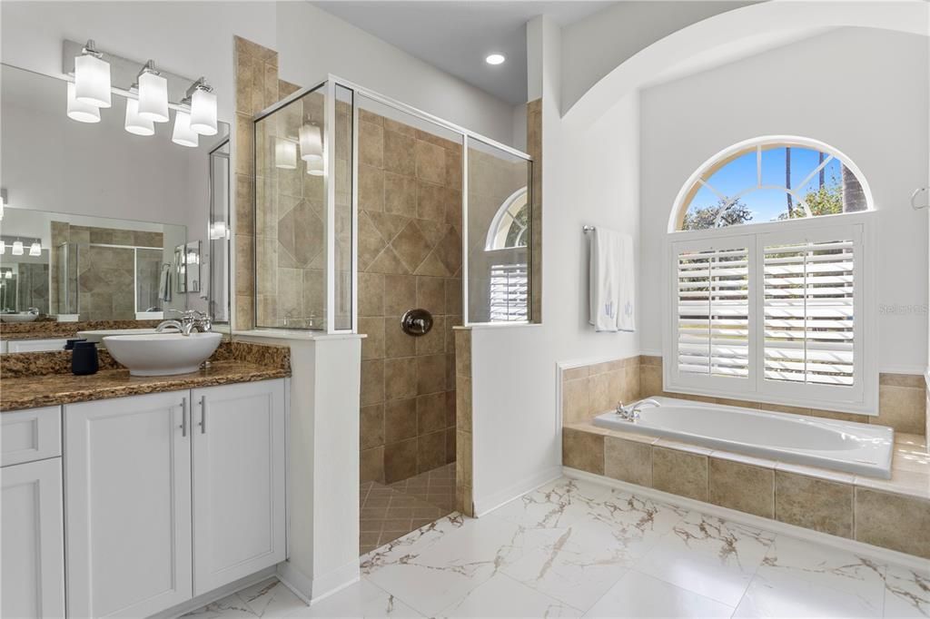 En Venta: $1,089,000 (4 camas, 3 baños, 3610 Pies cuadrados)