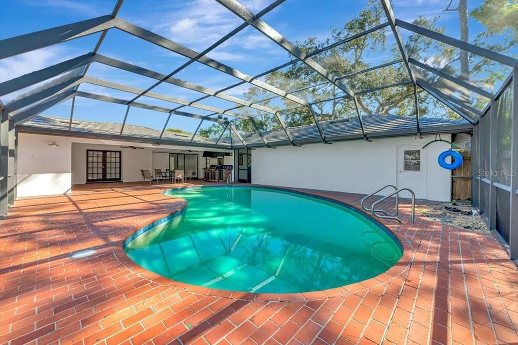 Active With Contract: $709,900 (4 beds, 2 baths, 2390 Square Feet)